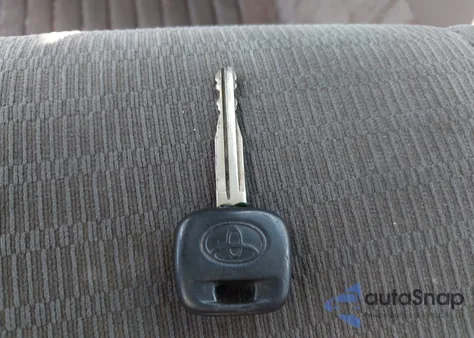 2005 Toyota Camry Le z USA, uszkodzony, nr VIN 4T1BE30K55U043628